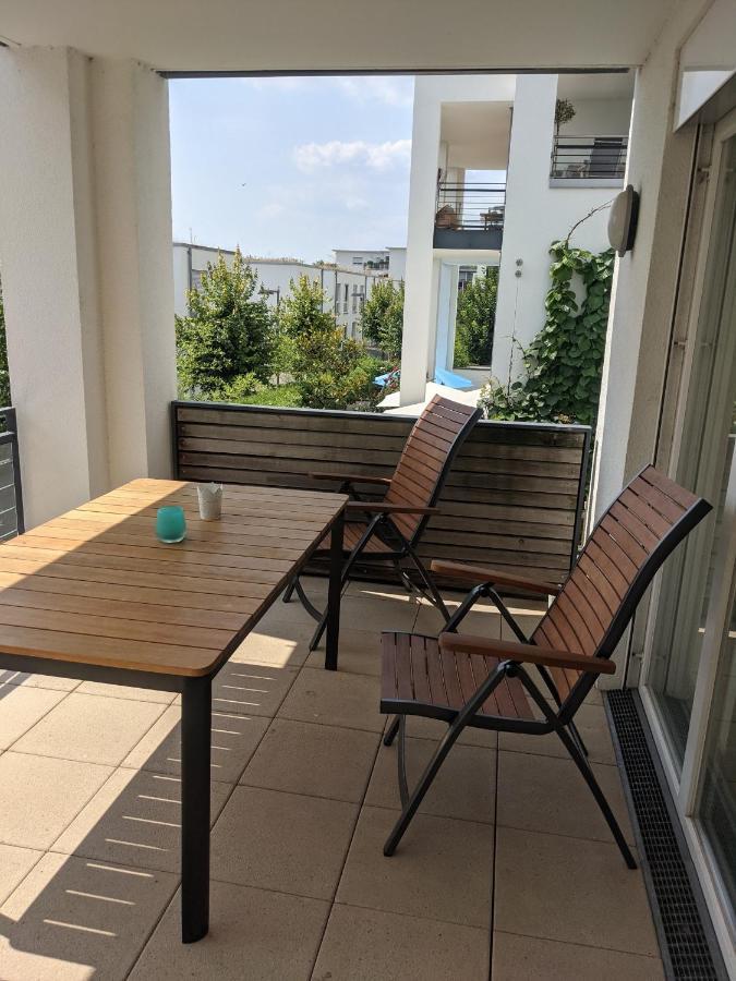 Ferien Am Wasser Wiesbaden Esterno foto